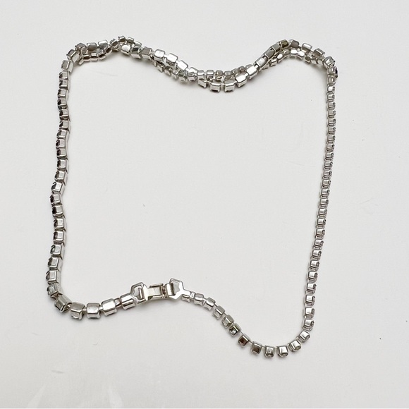 Vintage Black & Clear Prong Set Rhinestone Twisted Collar Necklace Silvertone - Picture 4 of 4